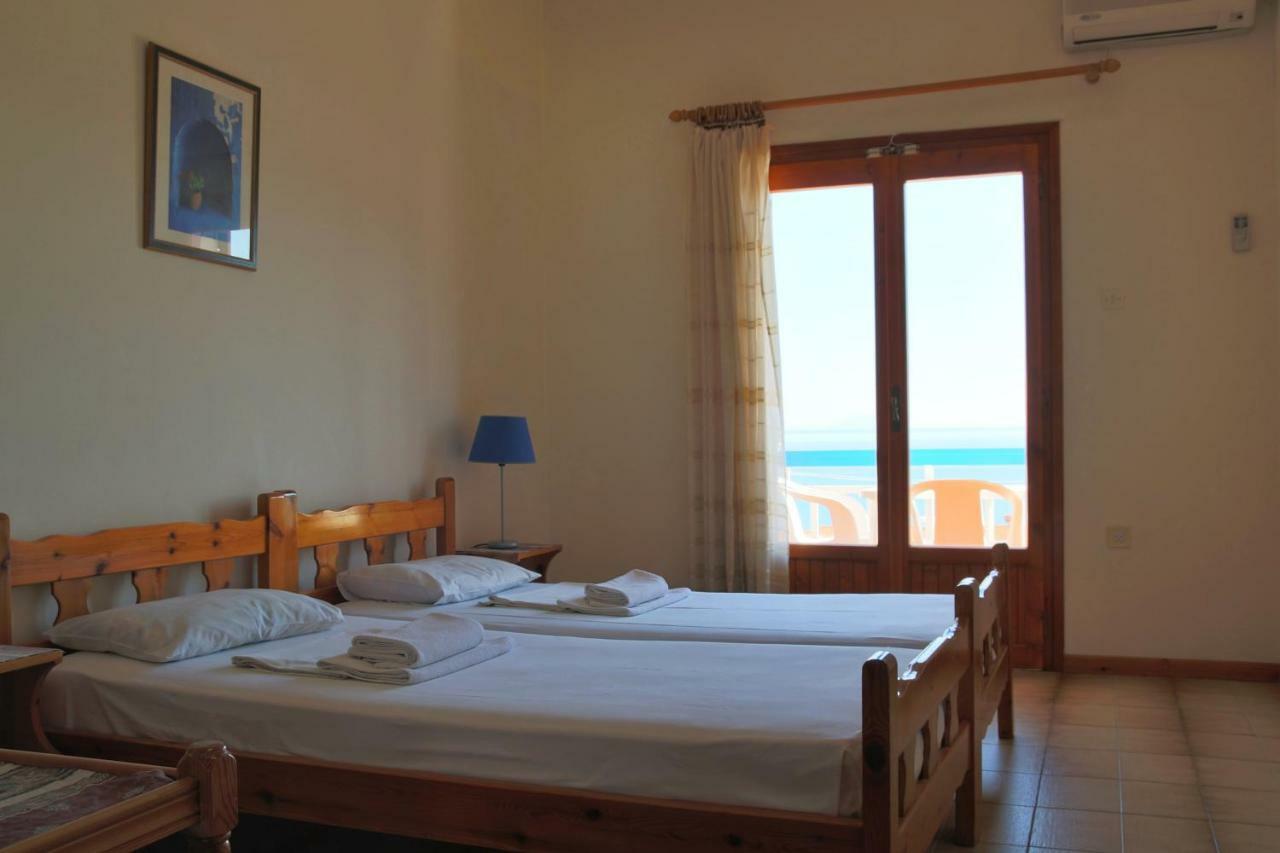 Seaview Self Catering Apartment - Helen No 1 シロピカド エクステリア 写真