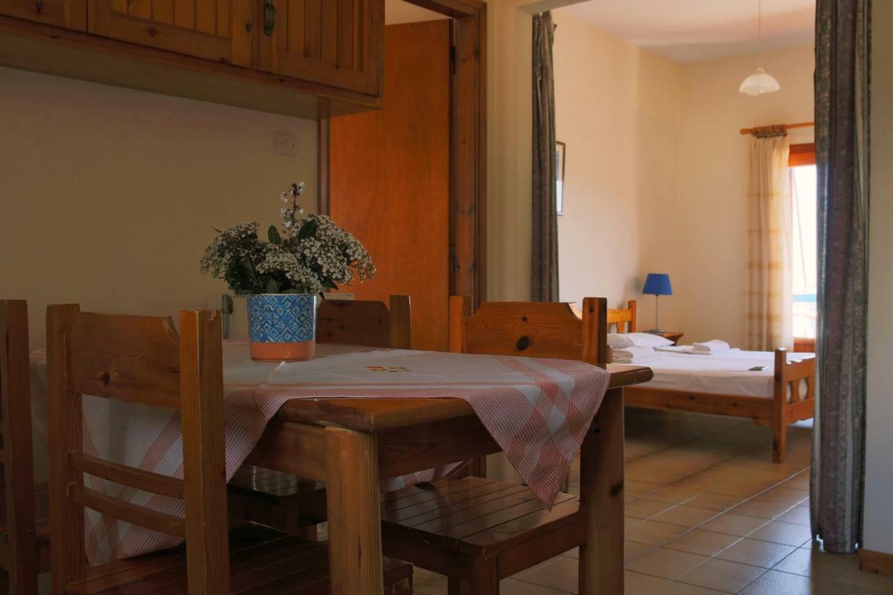 Seaview Self Catering Apartment - Helen No 1 シロピカド エクステリア 写真
